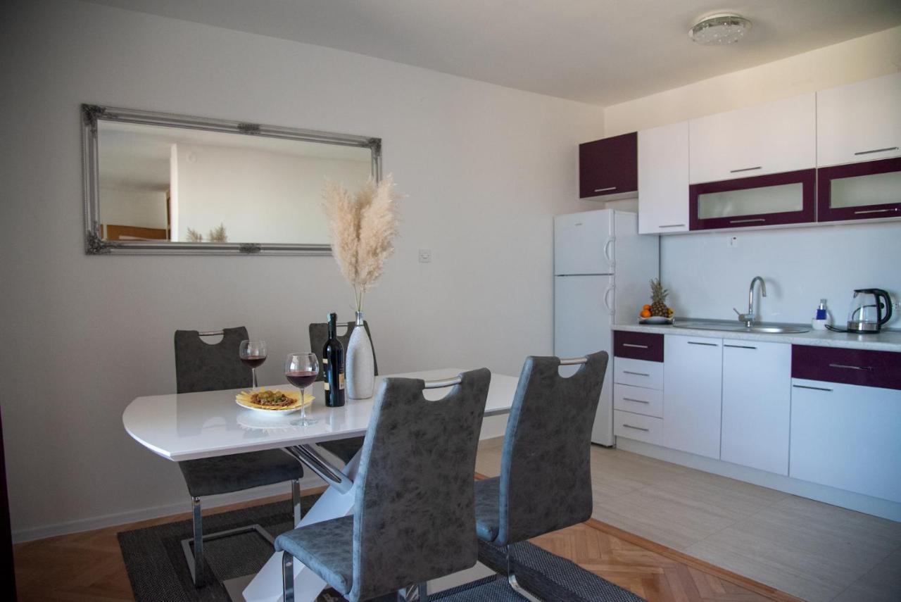 Apartman Ante Livno Bagian luar foto