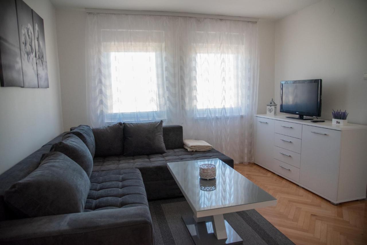 Apartman Ante Livno Bagian luar foto